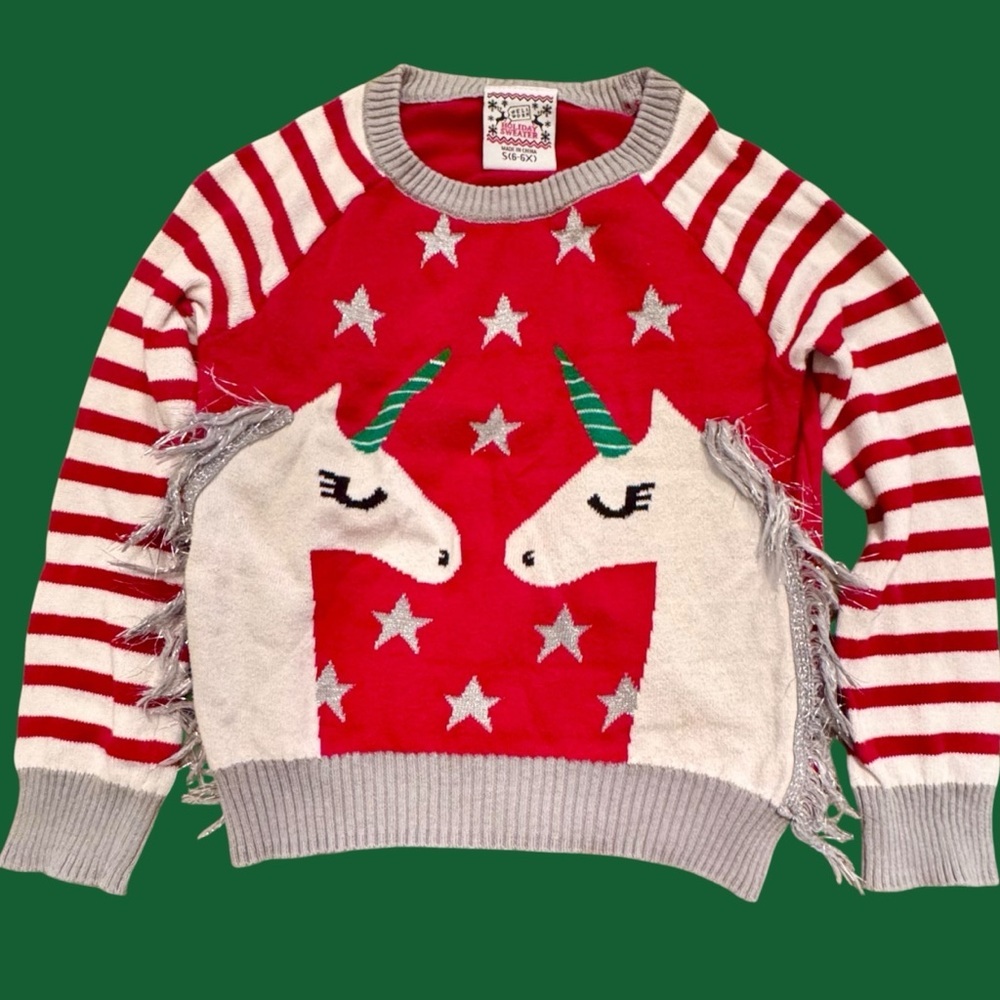 WELL WORN HOLIDAY SWEATER Size Small (6-6X) Twin Unicorns Stripe Sleeves